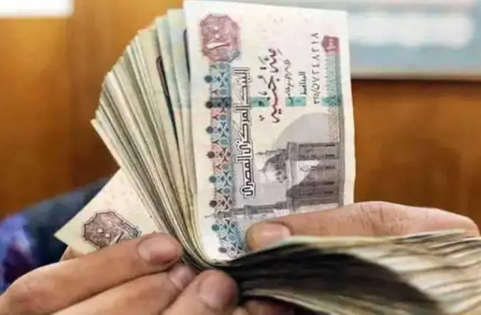 بنكا «الأهلي» و«مصر» يخفضان عوائد شهادات الادخار بالجنيه