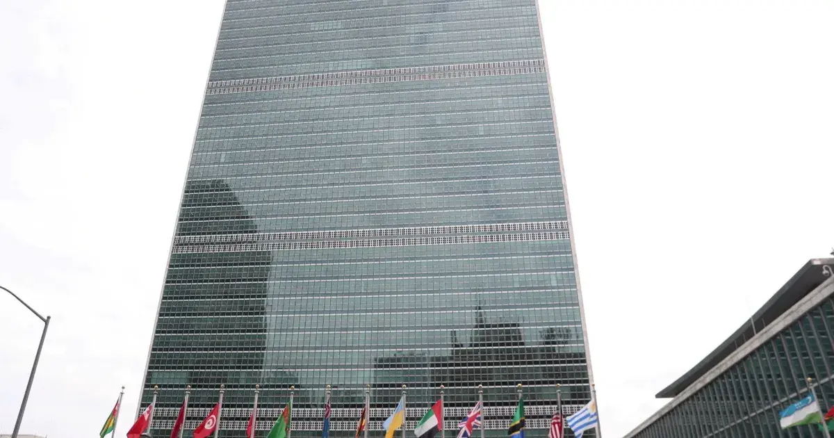 أزمة السيولة تدفع الأمم المتحدة إلى تخفيض حاد بموازنتها في 2026