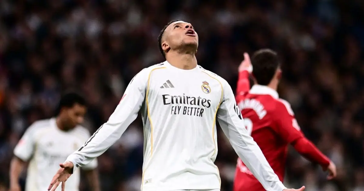 مبابي يعاني من إصابة في الركبة واحتمال غيابه عن ريال مدريد عدة أسابيع
