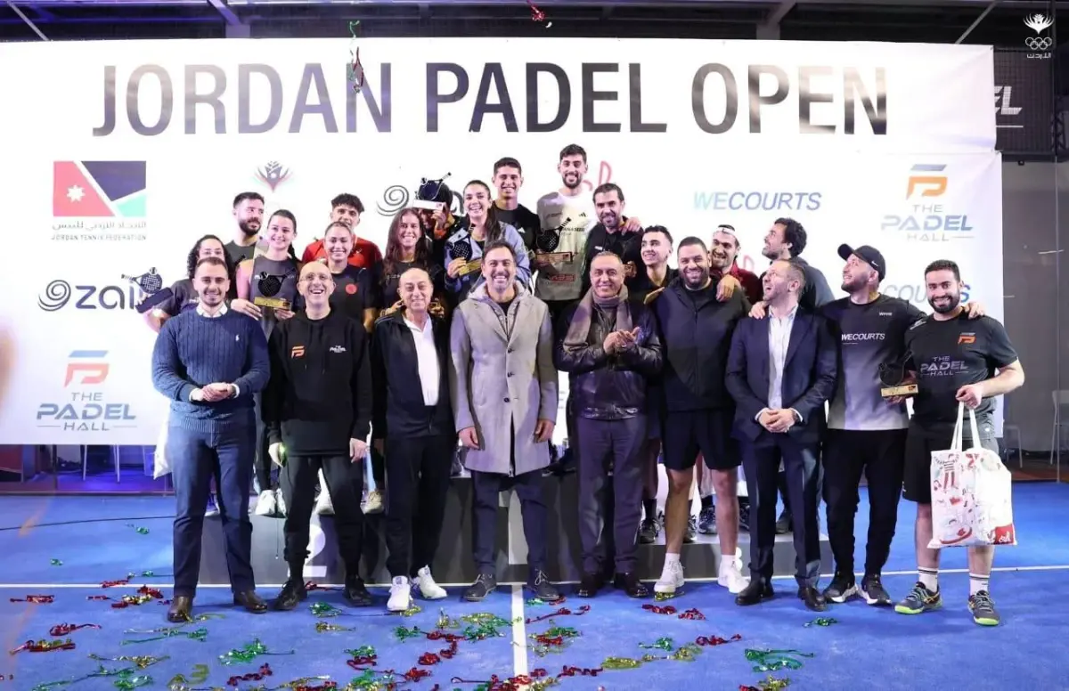 هاشتاق عربي - زين ترعى بطولة الأردن المفتوحة للبادل 2025