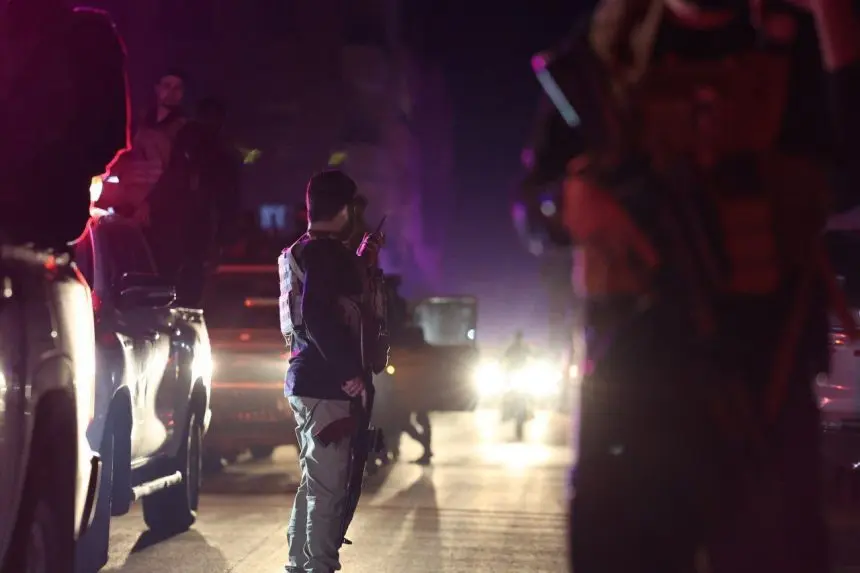 استشهاد عنصر من الأمن الداخلي وإصابة آخرين بتفجير انتحاري في حلب