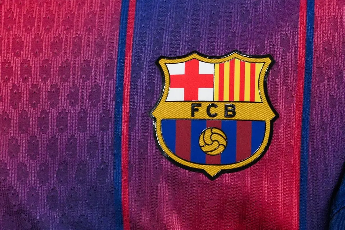 لاعب بايرن ميونخ يعرض نفسه على هانز فليك لضمه إلى برشلونة