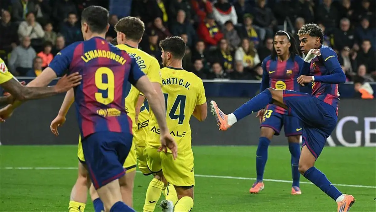 فليك يستعيد خدمات نجم برشلونة أمام إسبانيول في الدوري الإسباني