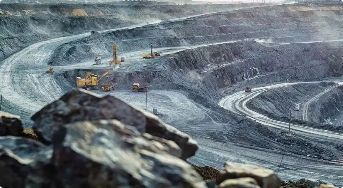 أكبر مناقصة تعدين في السعودية.. فوز 24 شركة وتحالفًا بـ172 رخصة - الطاقة