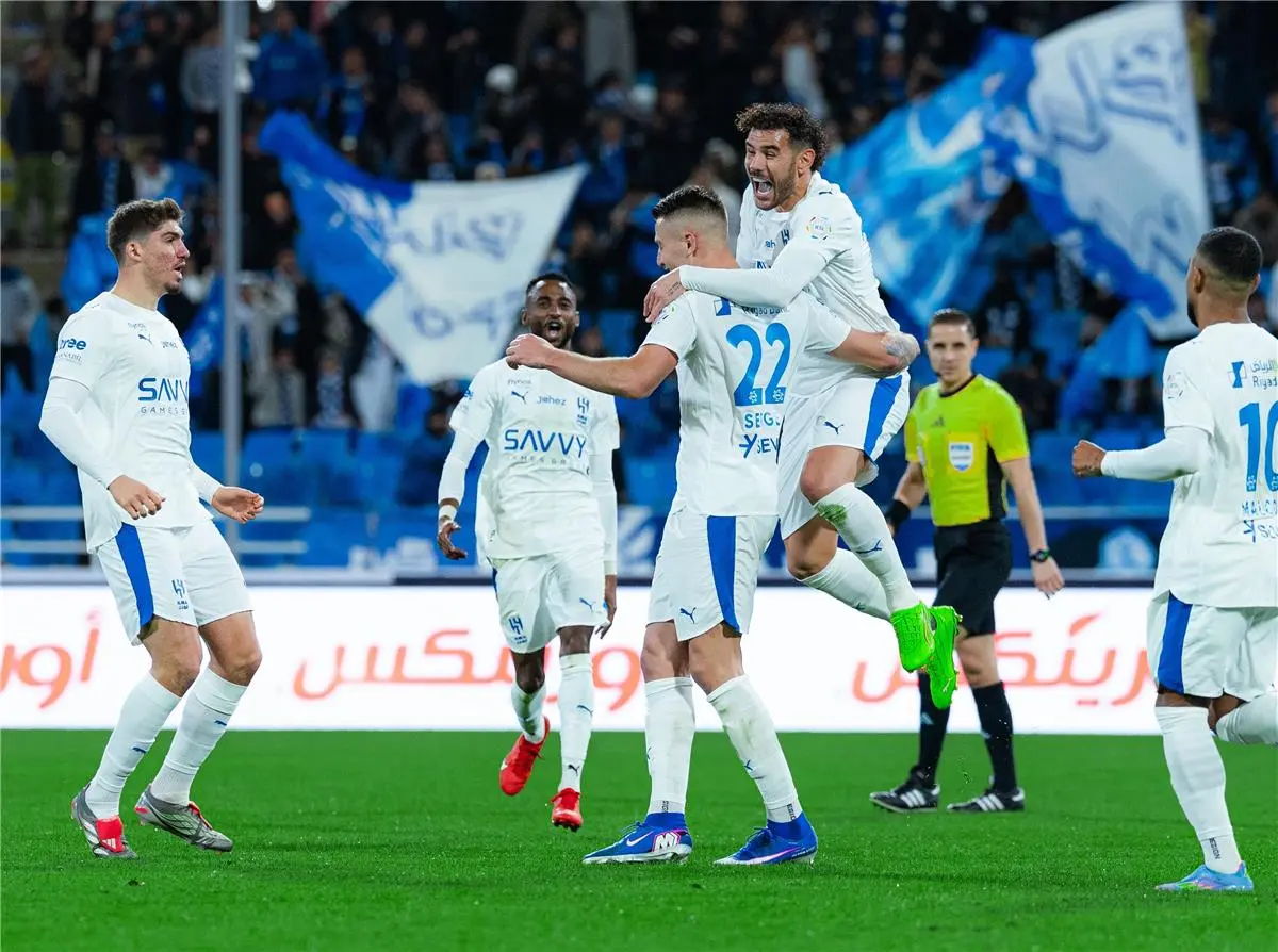 الهلال يفوز على الخلود بثلاثية ويحتل وصافة ترتيب الدوري السعودي