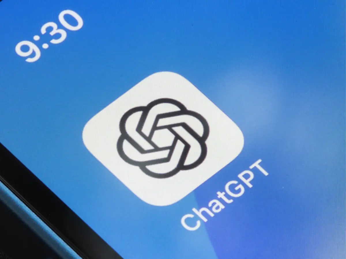 تقارير: OpenAI تخطط لجعل ChatGPT يفضّل المعلنين في الردود - عالم التقنية
