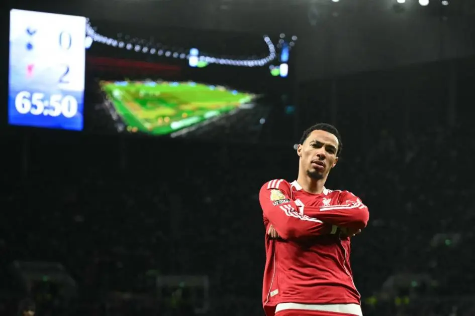 صفقات ليفربول تحت المجهر... 600 مليون دولار في تجربة مخيبة