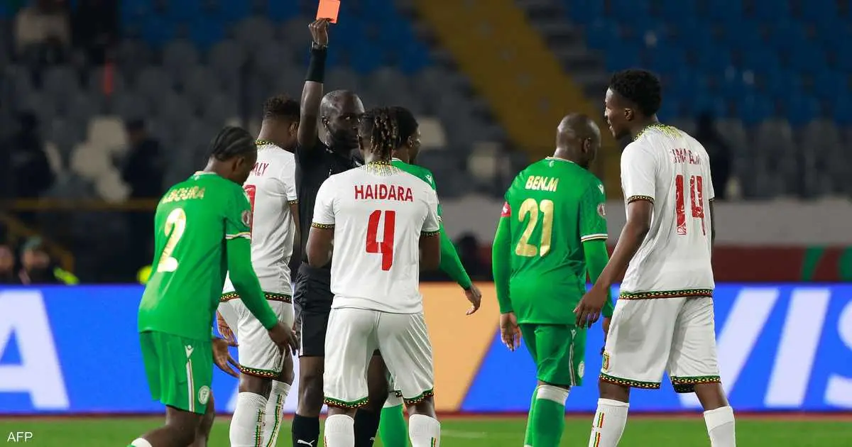 "كاف" يتشدد في معاقبة لاعبين انتقدوا حكام كأس أفريقيا