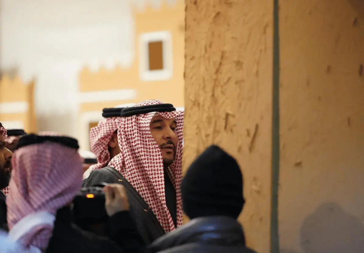 رئيس «نادي الإبل» يزور معرض «إمارة الرياض»