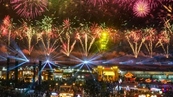 زهرة الخليج - «مهرجان الشيخ زايد» يستقبل العام الجديد باحتفالات استثنائية