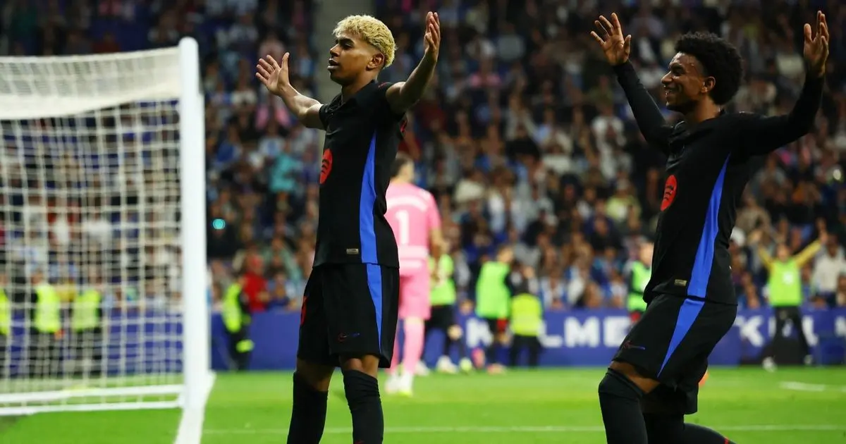 لامين يامال يُشعل ديربي كتالونيا ويرد على لاعب إسبانيول
