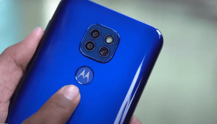 هاتف موتورولا فائق النحافة القادم يضع «آيفون آير» في خطر