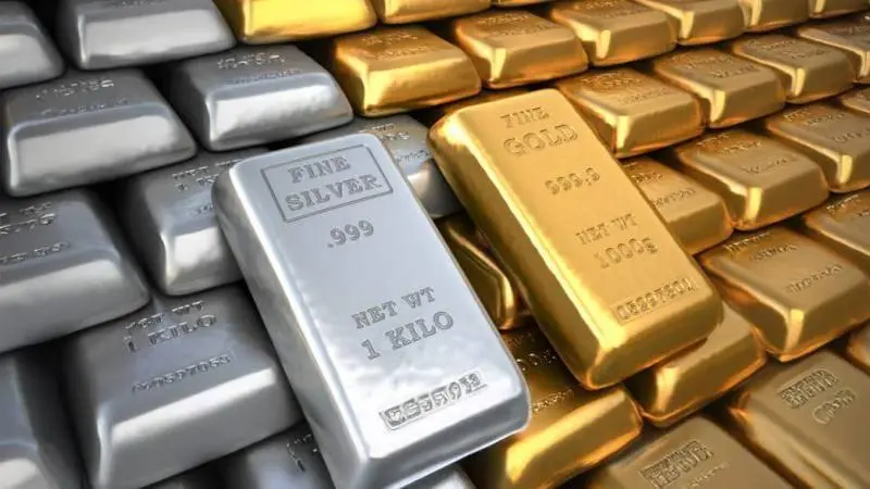 الذهب والفضة يواصلان المسار الصعودي في بداية العام الجديد