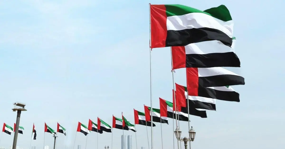 الإمارات تأسف للتصعيد في اليمن وتدعو لضبط النفس