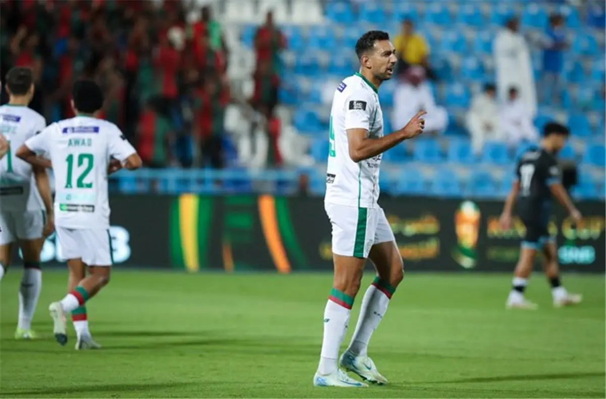 أول تعليق من أحمد حسن كوكا بعد إصابته القوية في مباراة الاتفاق والأخدود بـ الدوري السعودي