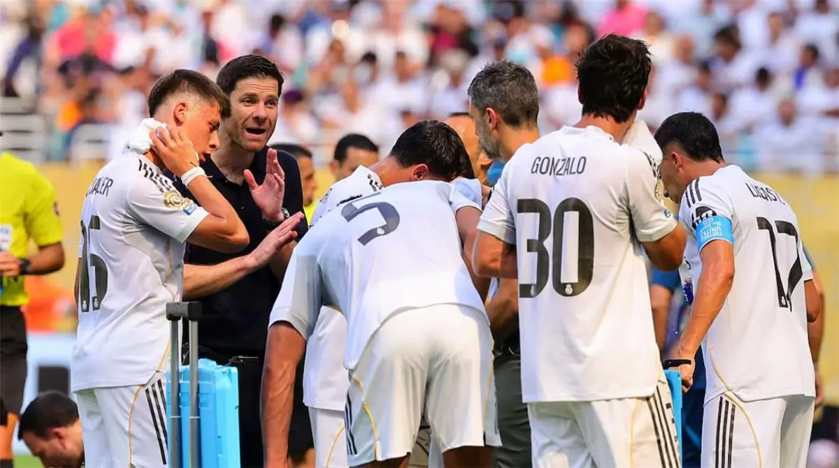 خيار مفاجئ على طاولة ريال مدريد لتدعيم مركز الظهير الأيمن