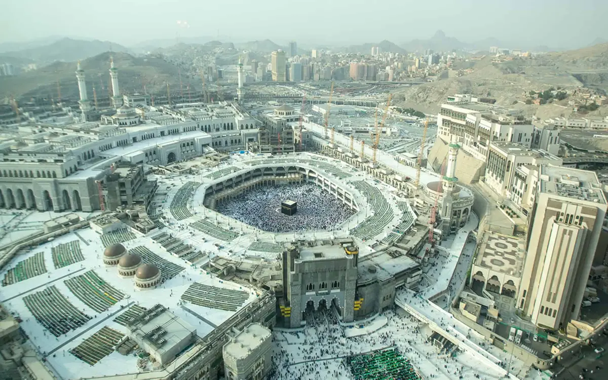 دليل الأسواق التاريخية في مكة المكرمة.. هوية نابضة بالحياة عبر الزمن