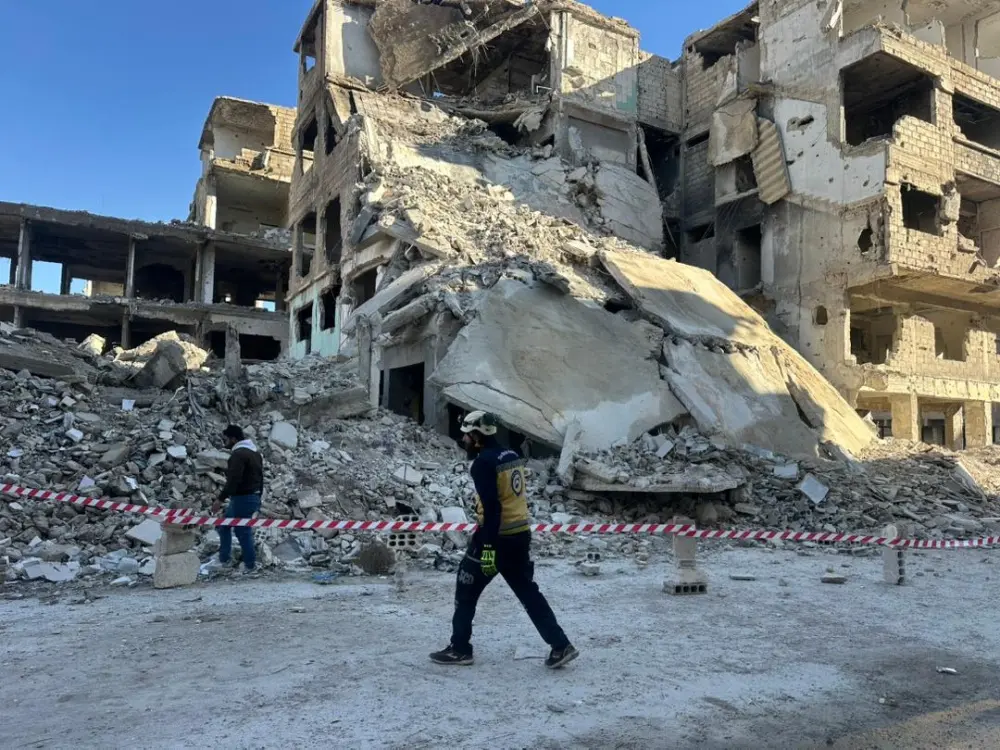 دمشق.. انهيار مبنى سكني غير مأهول في مخيم اليرموك