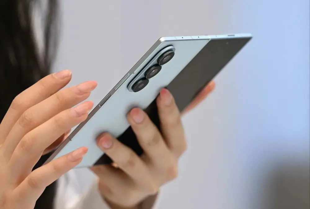 بقيادة «Gemini».. «سامسونج» تستهدف مضاعفة أجهزتها الذكية إلى 800 مليون