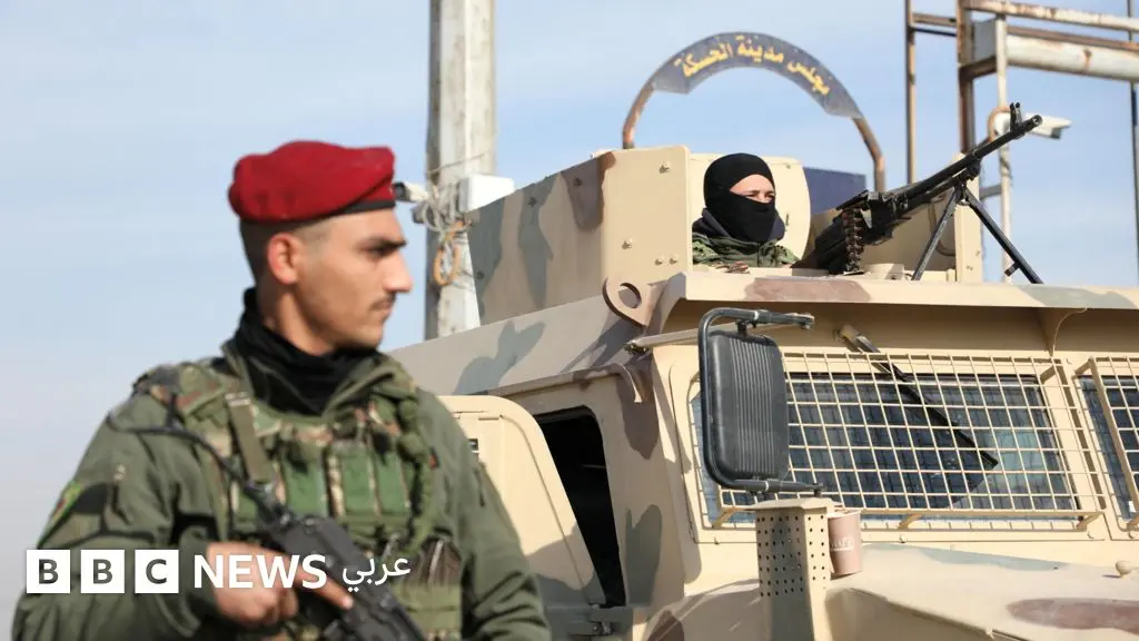 الحكومة السورية تتهم "قسد" بقصف مسيّرات قرب حلب وإصابة جنود والأخيرة تنفي - BBC News عربي