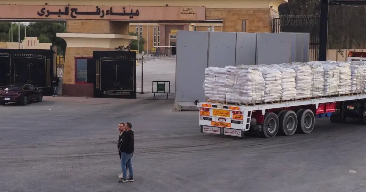 عبر معبر رفح.. "قوة الأمر الواقع" تعيد السلطة الفلسطينية إلى قطاع غزة