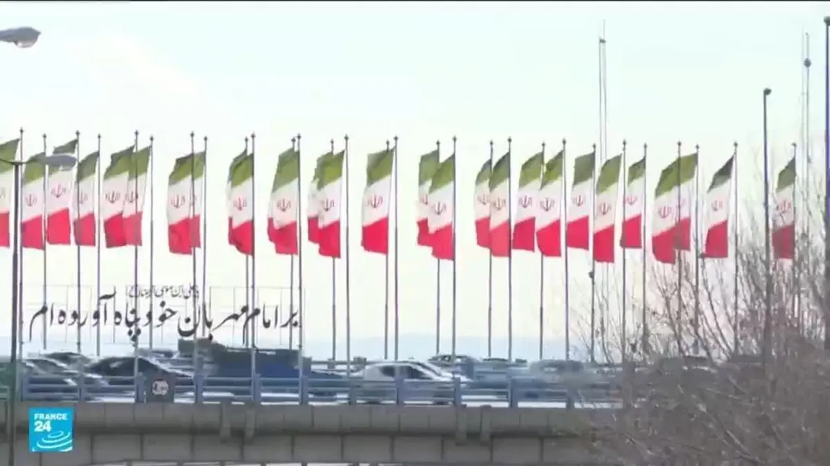 إيران: الشارع على صفيح ساخن وترامب يهدد بضربة عسكرية ضد البلاد