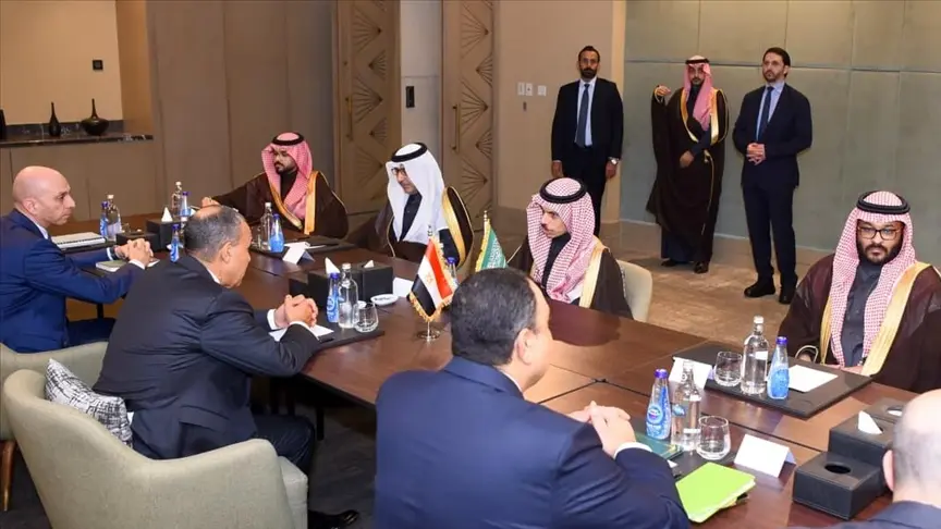 مصر والسعودية تبحثان تطورات غزة والسودان واليمن والصومال
