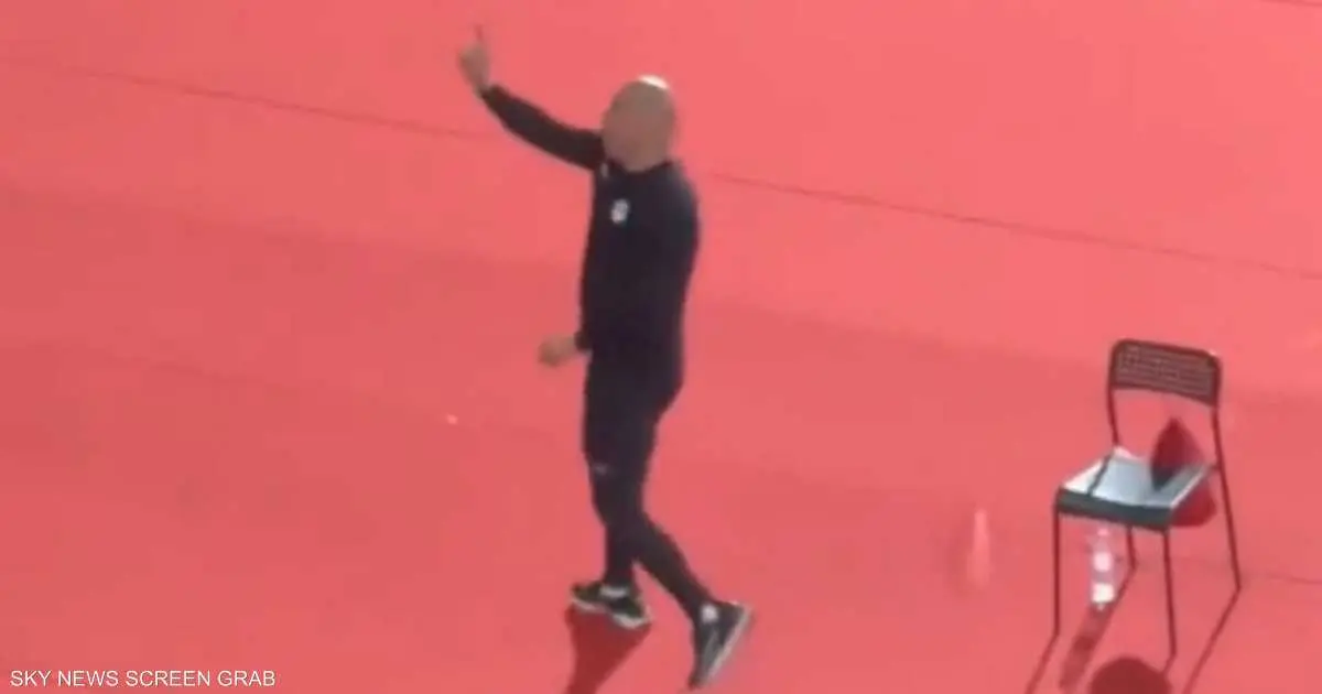 فيديو هجوم حسام حسن نحو الجماهير.. والأخير يوضح "سوء الفهم"