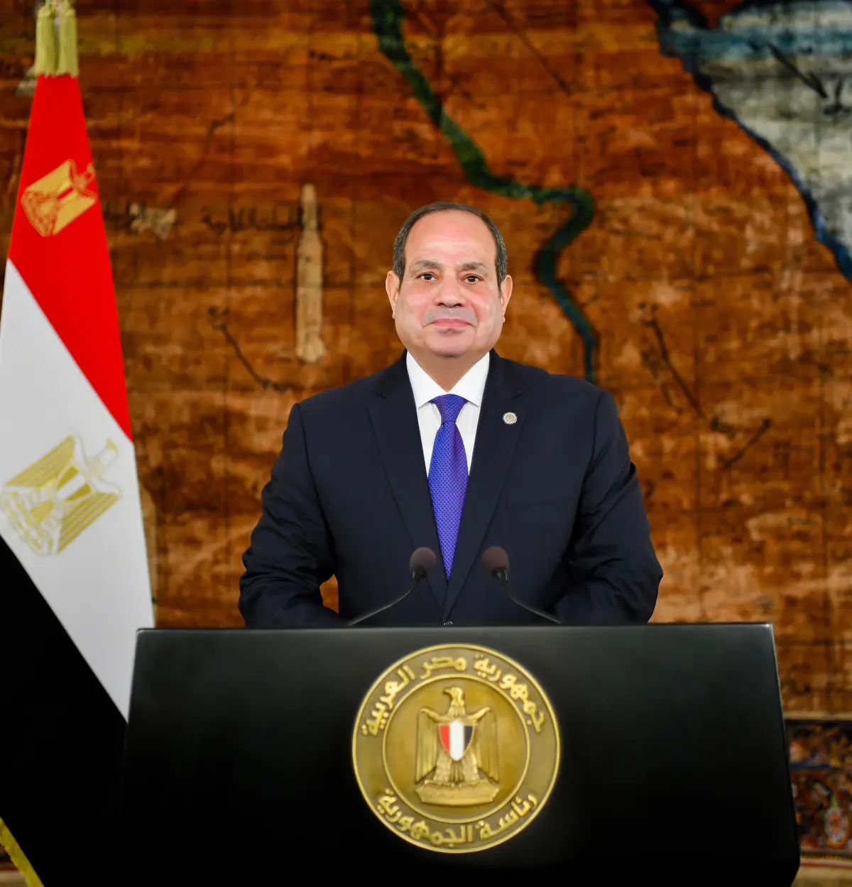 الرئيس السيسي يشارك في احتفالية عيد الميلاد بكاتدرائية ميلاد المسيح - أموال الغد