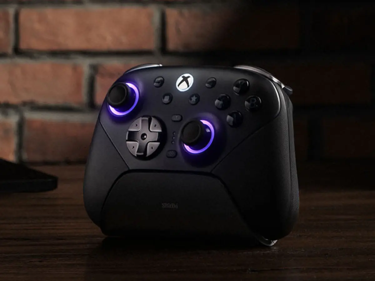 إطلاق وحدة تحكم 8BitDo Pro اللاسلكية الجديدة لـ Xbox وPC مع جدول زمني