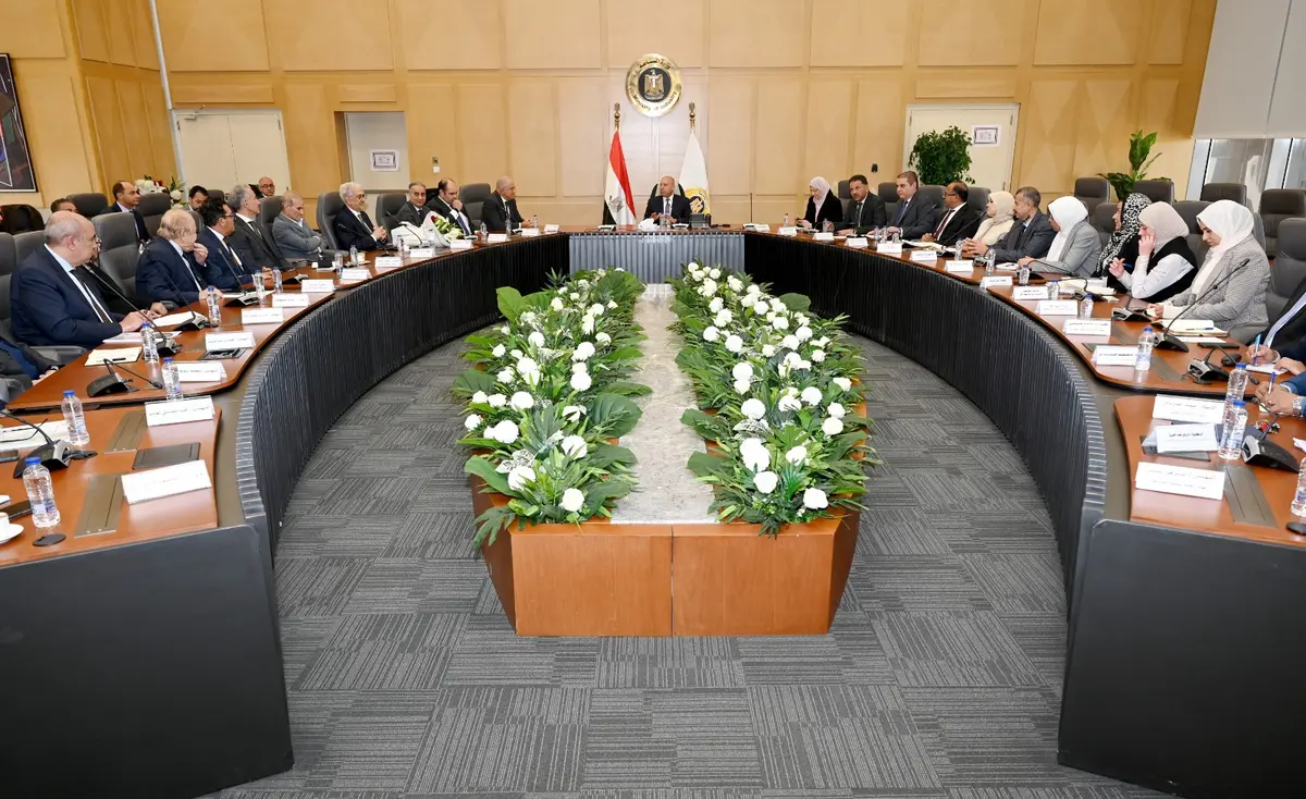 الوزير يبحث سبل تعميق الصناعات الهندسية وزيادة المكون المحلي من الصاج ومستلزمات الإنتاج - أموال الغد