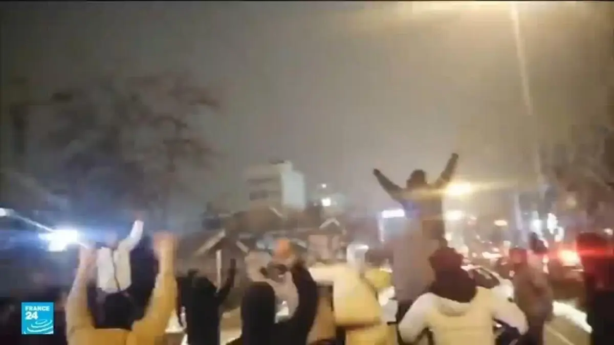 احتجاجات في أكثر من 40 مدينة إيرانية والسلطات تؤكد عدم التساهل مع "مثيري الشغب"