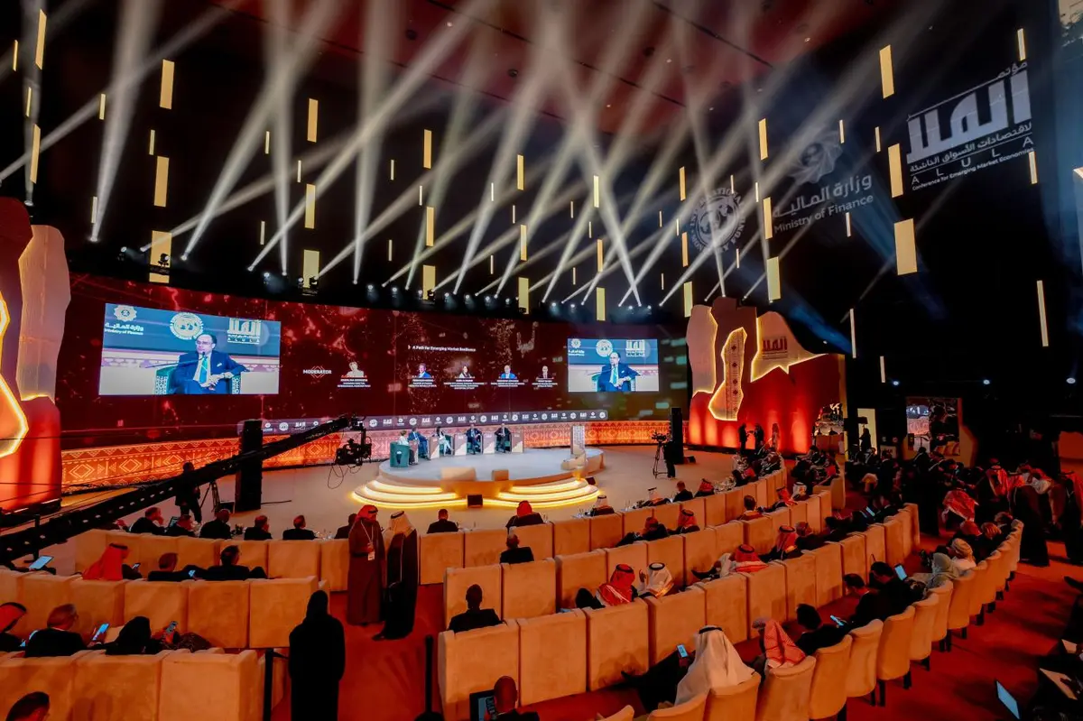 بمشاركة رفيعة المستوى.. العلا تناقش سياسات الاقتصاد العالمي الجديد