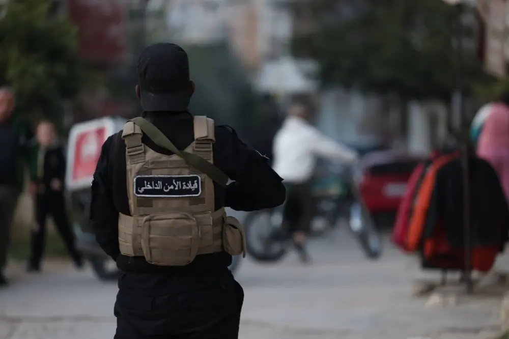 حملة أمنية واسعة في طرطوس ضد فلول النظام البائد