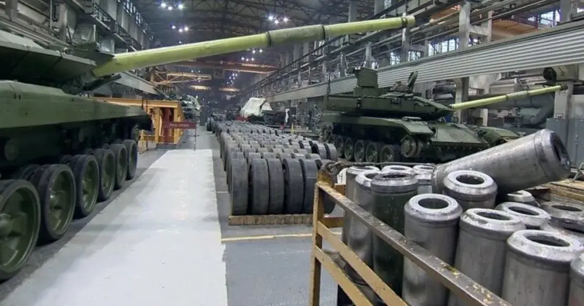 الجيش الروسي يتسلم دفعة جديدة من دبابات T-90M