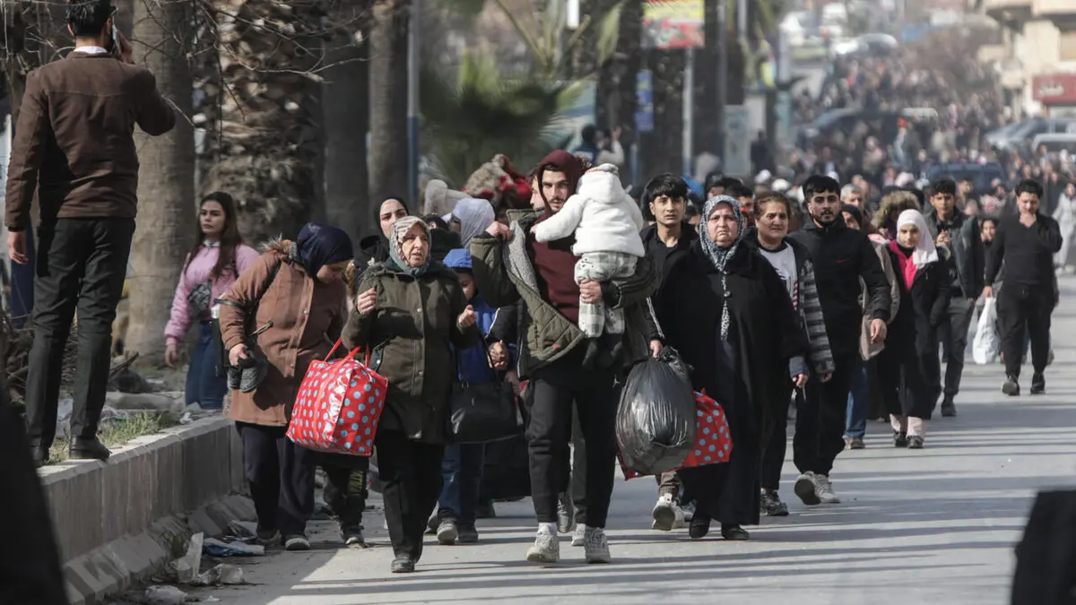 سوريا: الجيش يبدأ قصف أحياء ذات غالبية كردية في حلب بعد نزوح الآلاف من سكانها