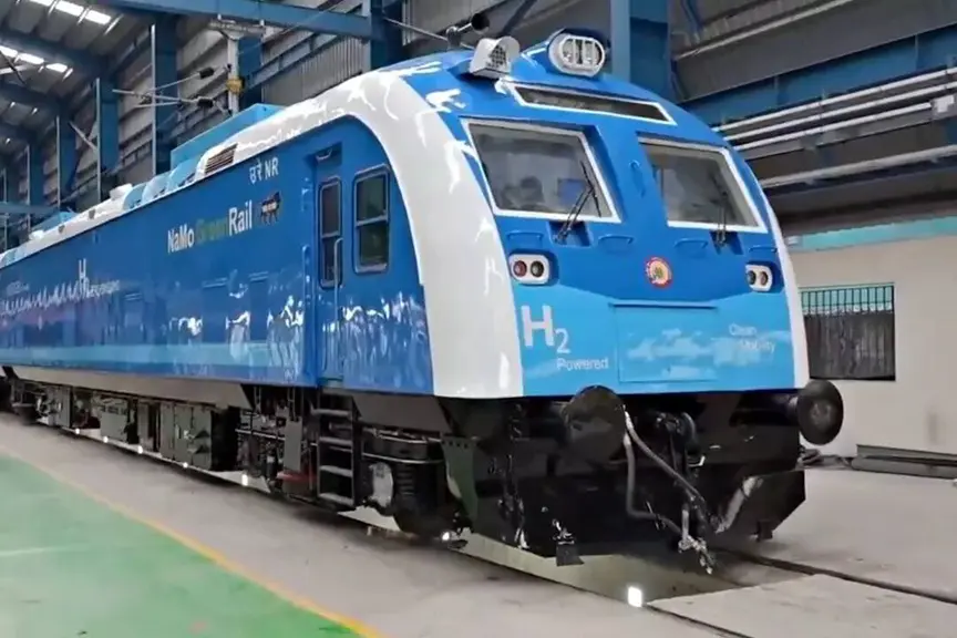 أول قطار يعمل بالهيدروجين في الهند يستعد للانطلاق - الطاقة