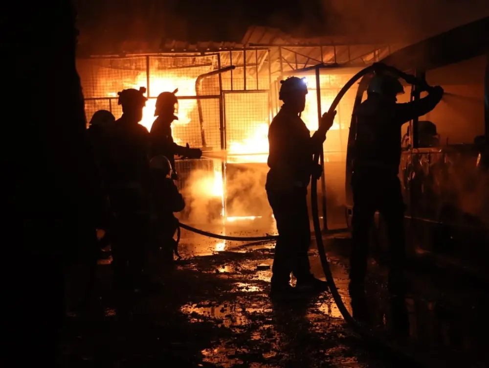 الدفاع المدني: حريق في مخبز بحلب جراء قصف قسد