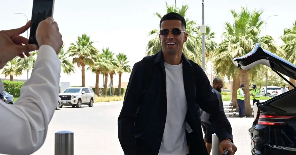 برشلونة يحدد موعد التحاق كانسيلو ويكشف وضع تير شتيغن الصحي