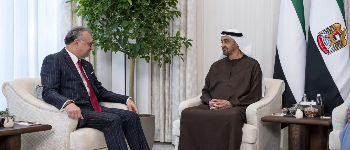 الرئيس الإماراتي يلتقي مستشار ترامب للشؤون الأفريقية والعربية