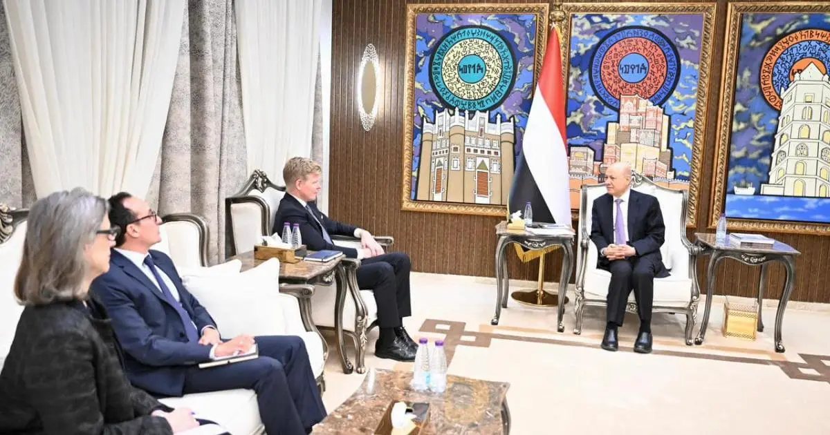 غروندبرغ يجري مباحثات مع قيادات يمنية في الرياض
