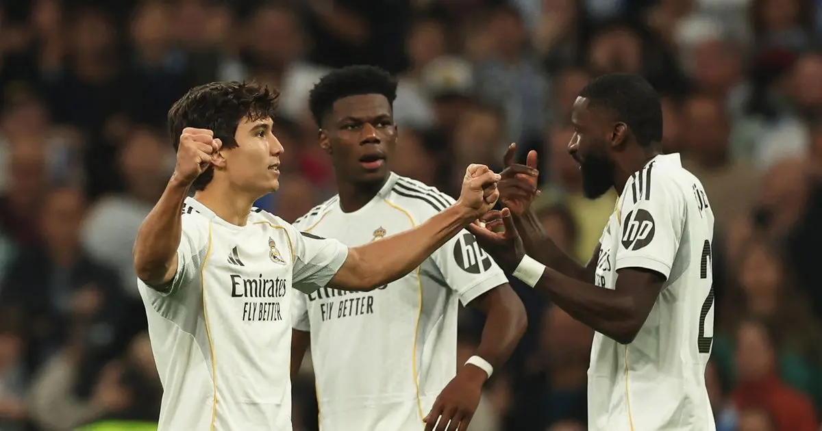 الإصابة قد تحرم ريال مدريد من لاعب أساسي أمام أتلتيكو بالسوبر الإسباني