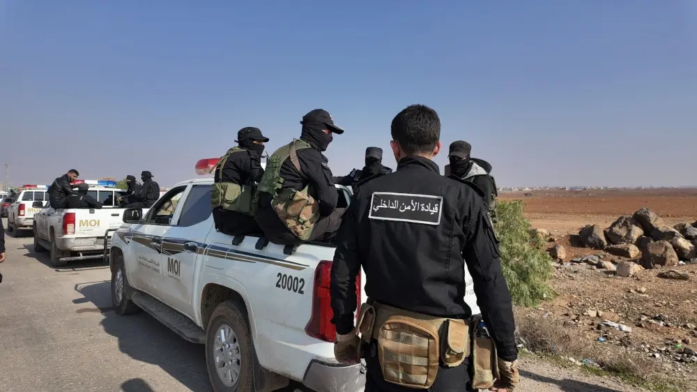 قسد تستهدف نقاطاً لقوى الأمن الداخلي في ريف دير الزور