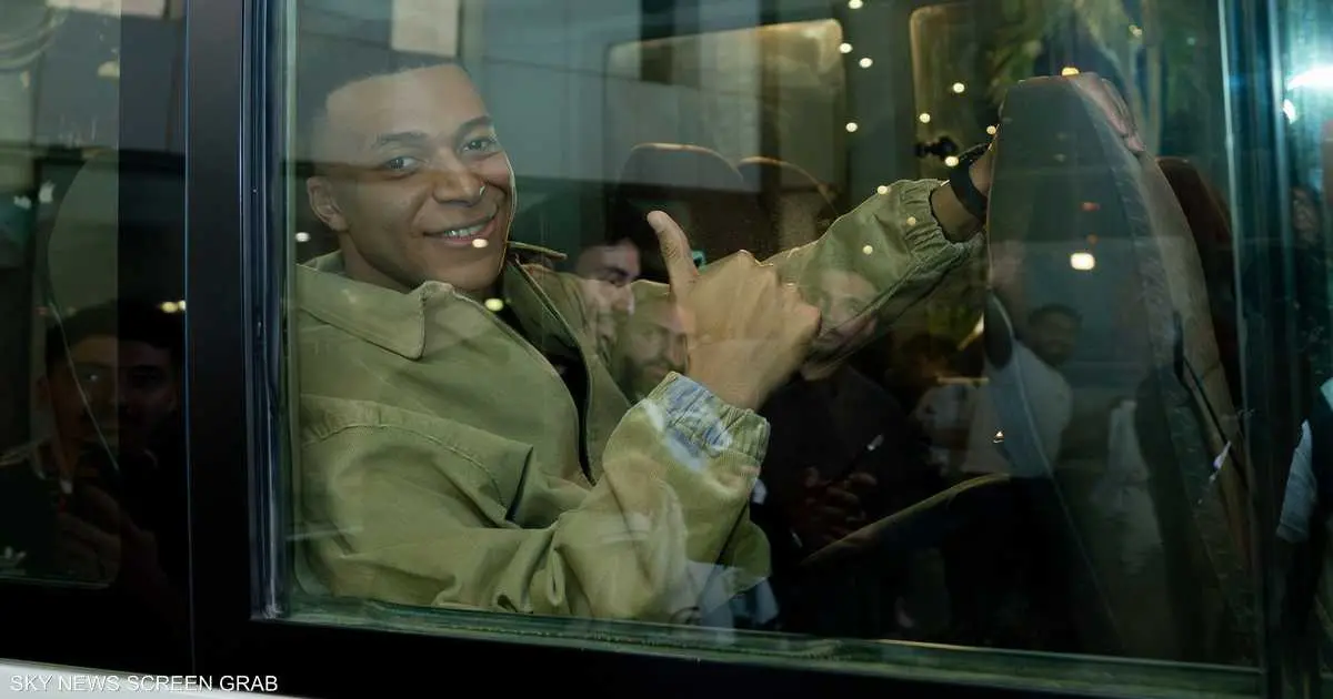 بالفيديو.. مبابي يصل جدة للمشاركة في "الكلاسيكو"