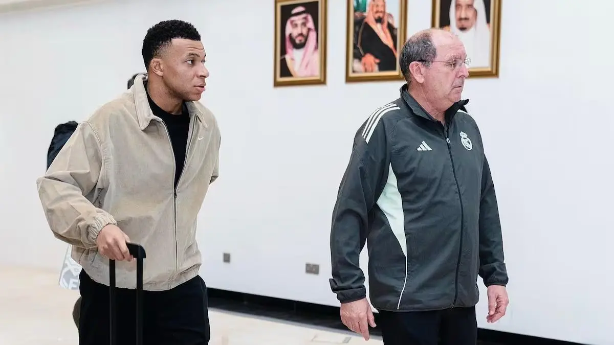 "السلام عليكم".. مبابي يصل إلى السعودية لخوض نهائي السوبر الإسباني