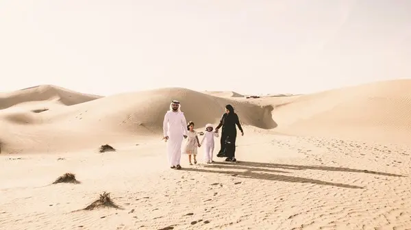 زهرة الخليج - العائلة «أولوية وطنية» استراتيجية الإمارات لترسيخ التماسك الأسري