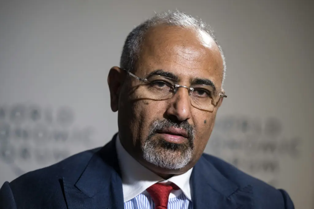 الأمين العام للمجلس الانتقالي الجنوبي اليمني يعلن من الرياض حلّ المجلس والمتحدث الرسمي ينفي