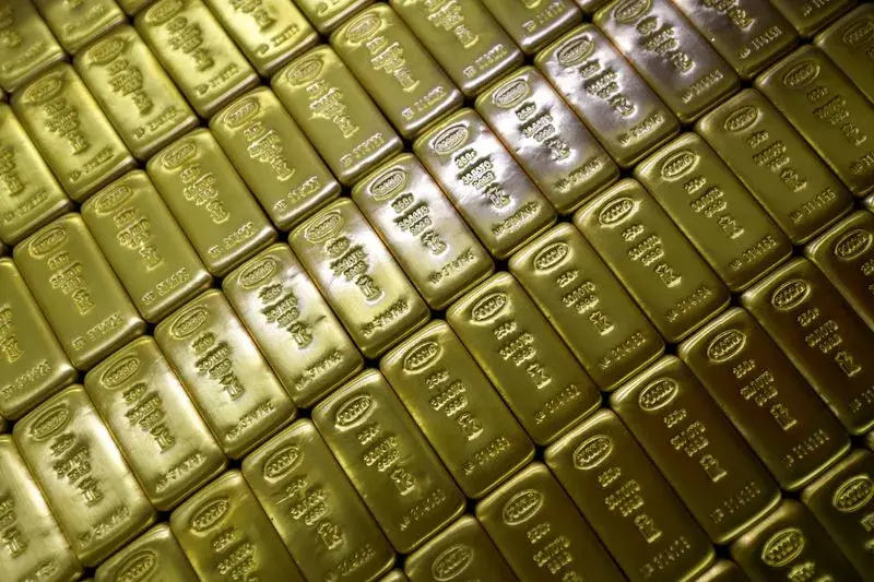 أسعار الذهب ترتفع بـ1% وتحقق مكاسب أسبوعية بنحو 4% - أموال الغد