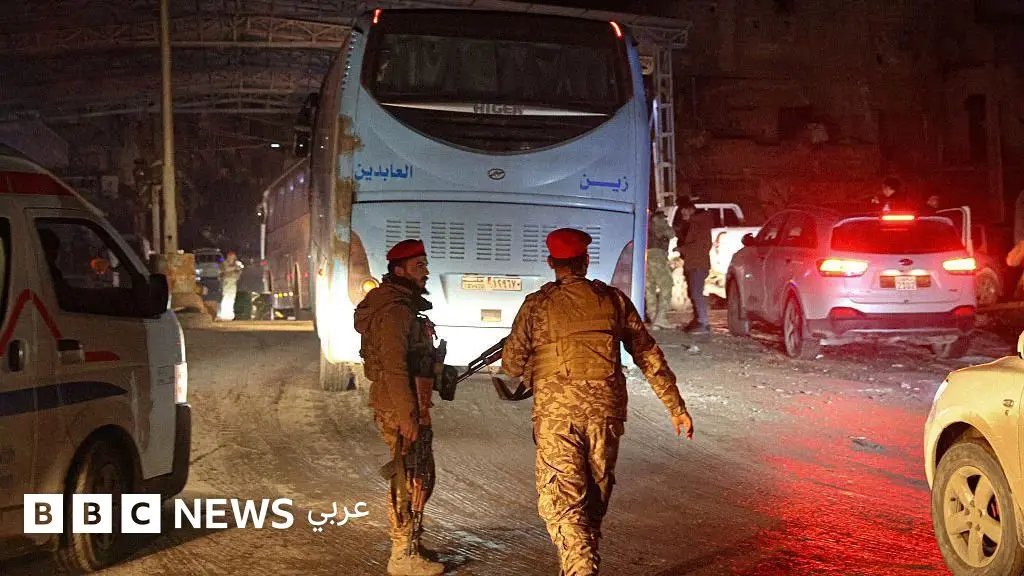 "قسد" تعلن انسحاب مقاتليها من حيي الأشرفية والشيخ مقصود في حلب - BBC News عربي