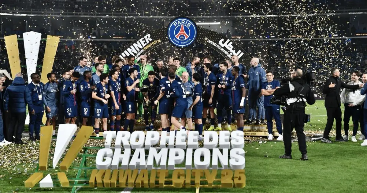 باريس سان جيرمان يفوز بكأس السوبر الفرنسي في الكويت